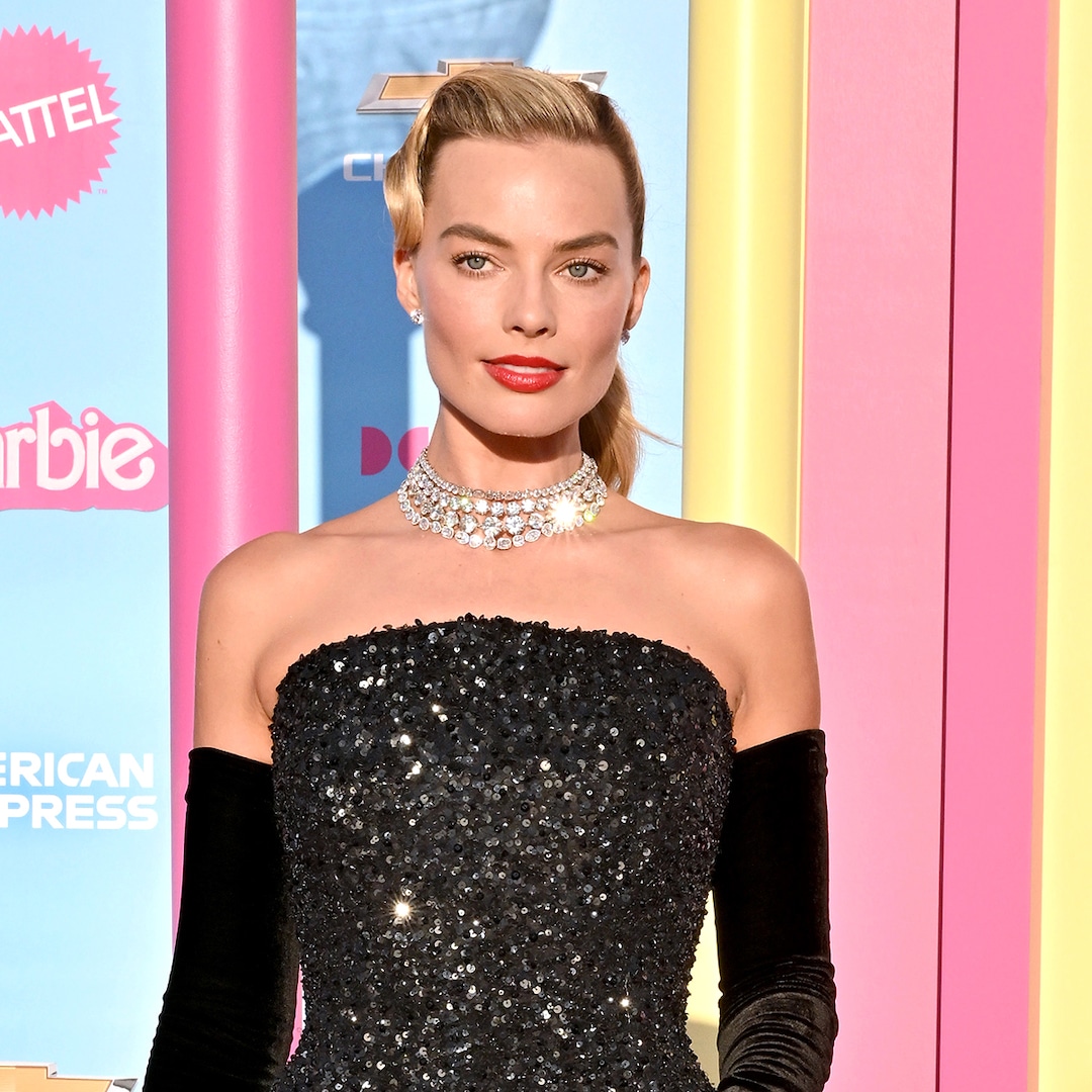 Here’s How Margot Robbie Really Achieves Her Barbie Blonde Hair – E! Online